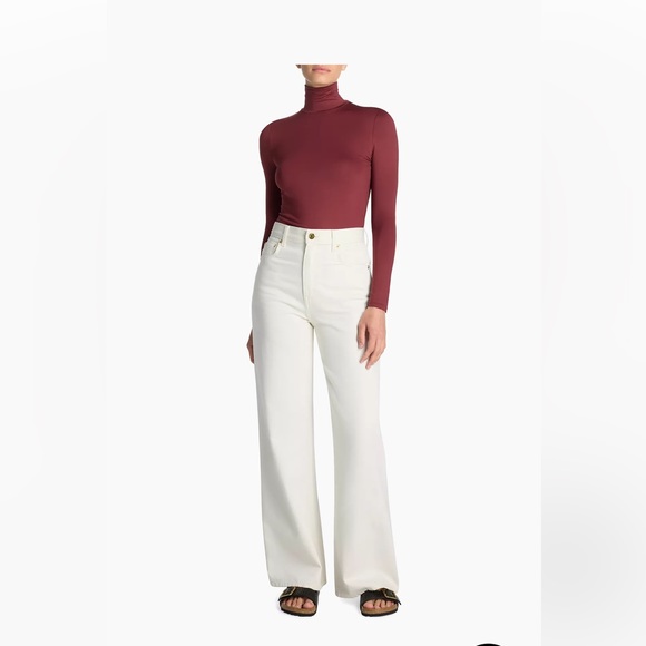 St John Cranberry Red Long Sleeve Mock Turtleneck sz Large with flaws - Picture 16 of 16